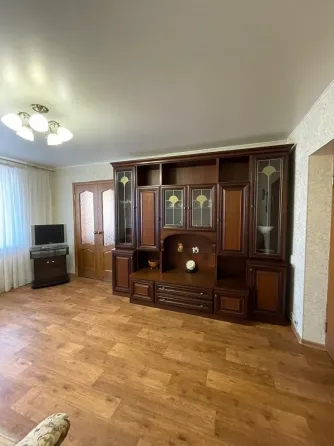 Сдам 3-х комнатную квартиру. Квартира на 3 этаже 5-этажного дома. Донецк