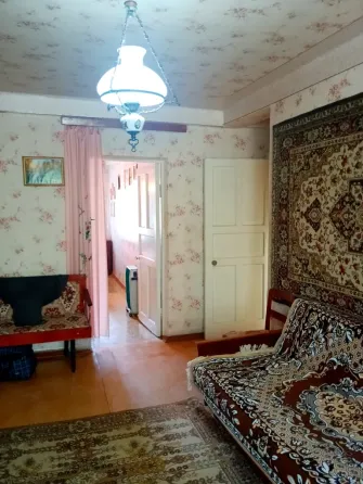 Продаётся 2 к.кв. м-н Азотный. Донецк