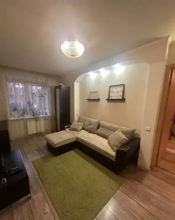 Сдаю двухкомнатную квартиру 52.0 м² этаж 2 город донецк, ленинский район, ленинский проспект, парк щ Донецк