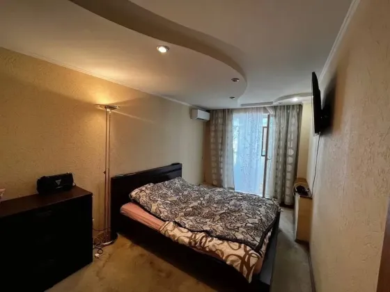 Сдаётся 2-комнатная квартира 56м² в ленинском районе, ориентир оцкб Донецк