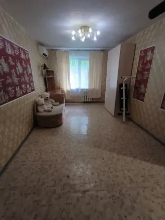 Продается 3 комн. квартира, 1/9, 64 м², Донецк, Пролетарский р-н, ул. Щетинина Донецк