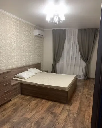 Сдам однокомнатную квартиру 41м2 в ленинском районе, микрорайон голубые-1 Донецк