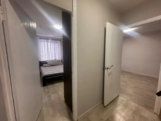 Сдам 2- комнатную квартиру в калининском районе, ул. разенкова Донецк