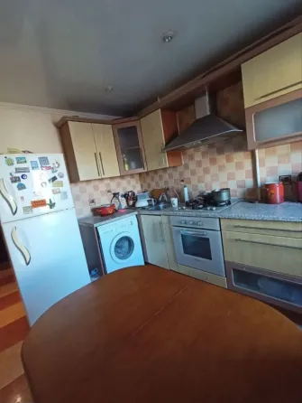 Продам 3 к. квартиру 6/9 улица Ионова, Ленинский район Донецк