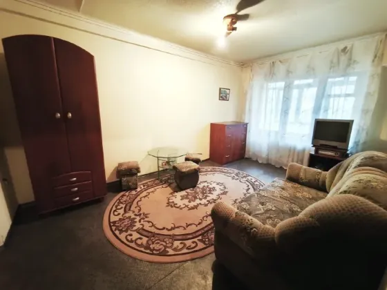Продам 2ком Ватутина Центр Ворошиловский район Донецк