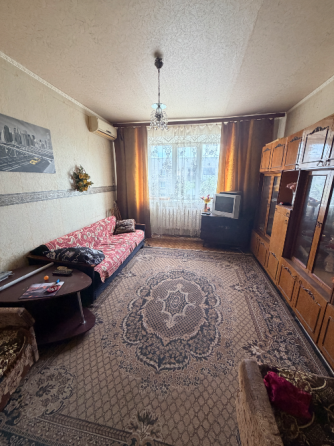 Продам квартиру в центре Ясиноватая