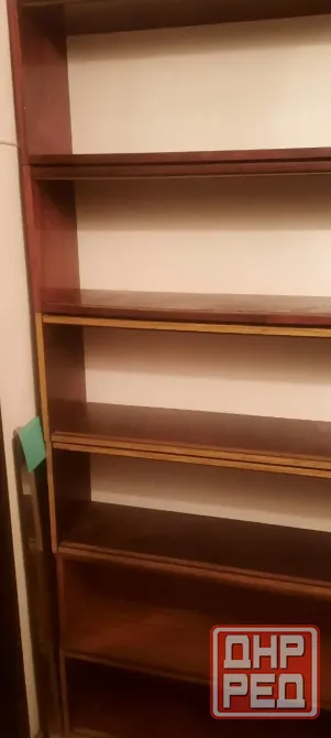 Книжные полки советского выпуска 1986 и 1989 годов Донецк - изображение 1