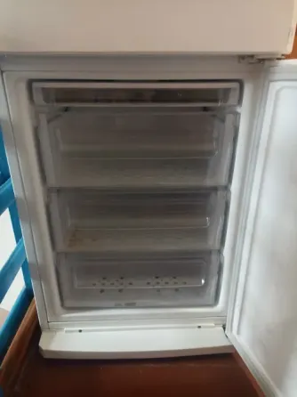 Продам двухкамерный холодильник Samsung RL-44 ECSW Макеевка