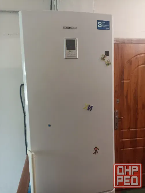 Продам двухкамерный холодильник Samsung RL-44 ECSW Макеевка - изображение 1