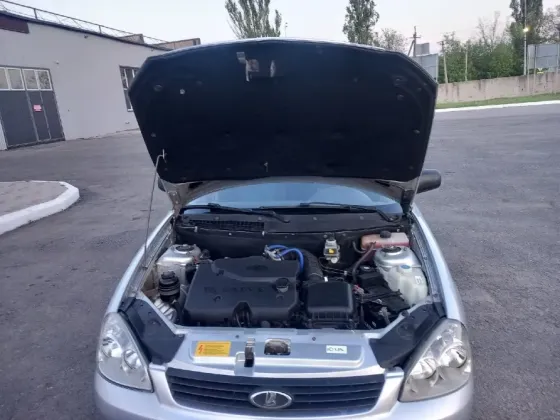 Продам Лада Приора Макеевка