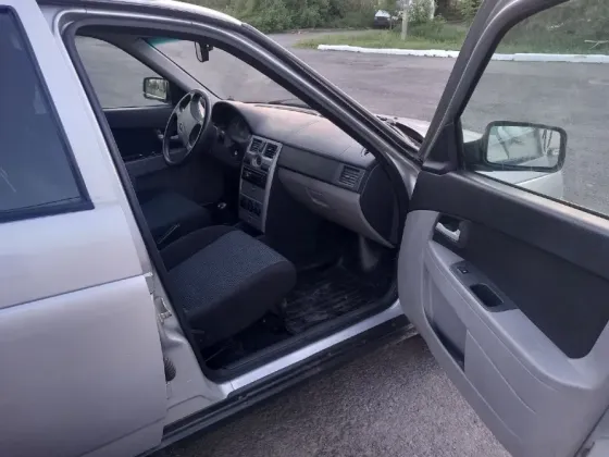Продам Лада Приора Макеевка