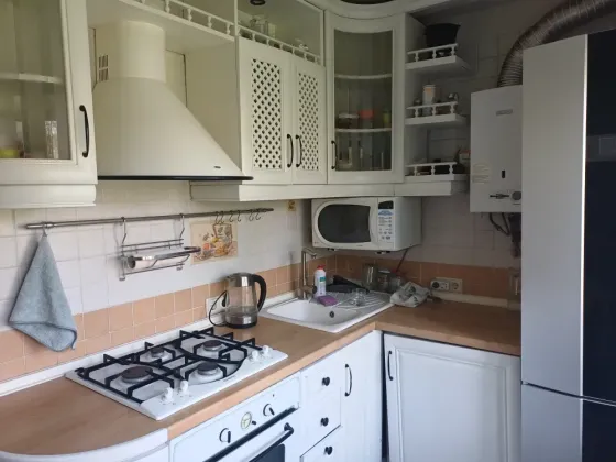 Продам 3-х комн. квартиру в тихом центре Донецка Донецк