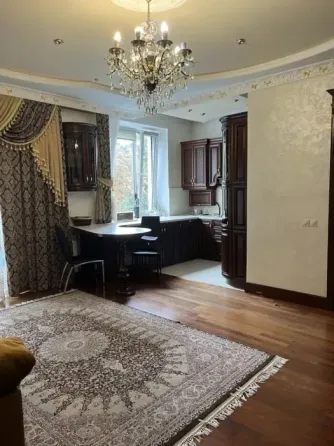 Сдам в аренду квартиру в ленинском районе ул.кирова (район вечного огня) Донецк