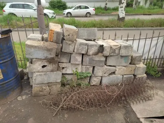 Шлакоблок и кирпич шамотный б/у Донецк