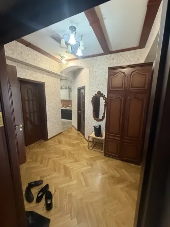 Продам 3х квартиру центр Донецк