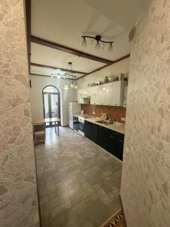 Продам 3х квартиру центр Донецк