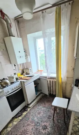 Недорого! 2-комн квартира, 2/5, бонусом - гараж, пр.Киевский 56 Донецк