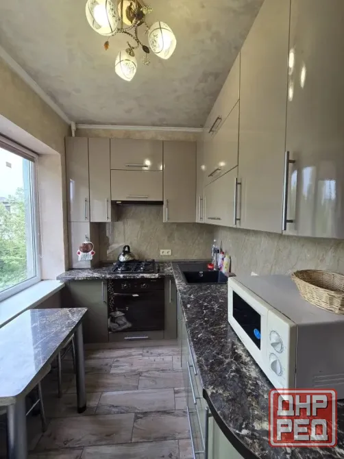 Продам 2-х к квартиру, Гвардейка, 8-8, ул. Уборевича. Макеевка - изображение 1