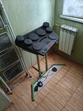 Продаю 2 ударные установки. Недорого. Донецк
