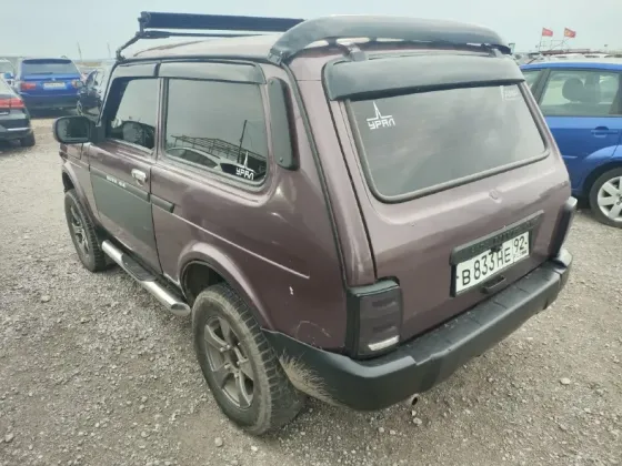 Ваз Lada нива 1.7 MT, 2012, Енакиево