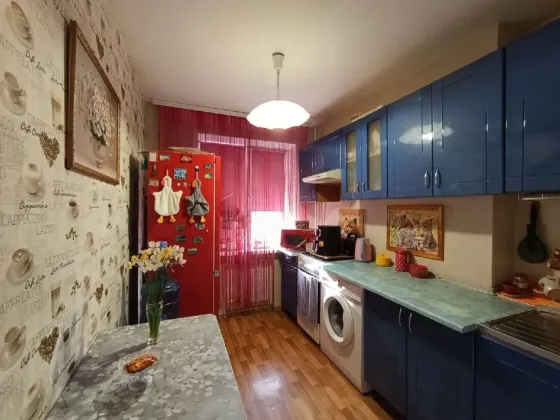 Продам 2-комнатную квартиру в Орджоникидзевском районе Мариуполь