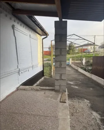 Продается уютный дом в пригороде Мариуполя, в поселке Сартана. Мариуполь