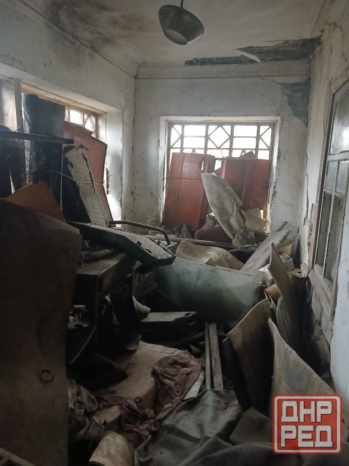 Продаётся заброшенный дом на пос . Новая Зря(29) Горняцкий район Макеевка - изображение 2