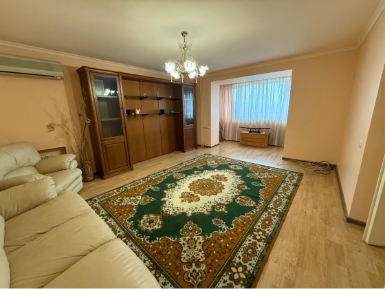 Срочная Продажа 3х ком.,кв.Реальному Клиенту Торг - ул.Артема / Детский мир . Документы готовы . Донецк