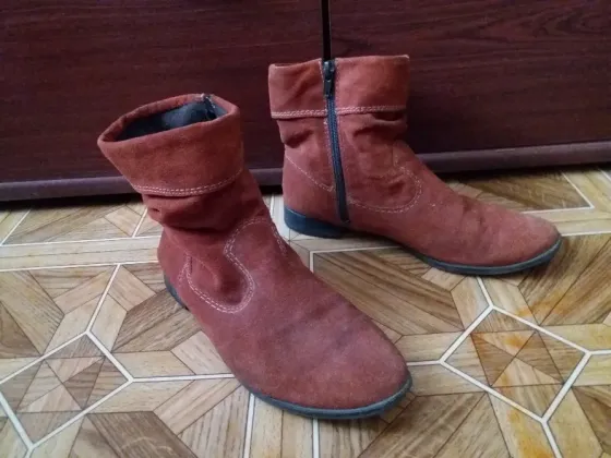 Продам полусапожки сапоги р. 39 замшевые Донецк