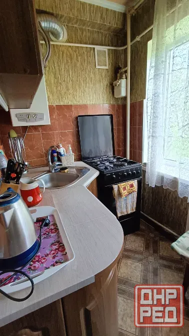 Продам 3х комн. 2/4, жилое состояние, ул. Антропова ост. Интернат Донецк - изображение 2