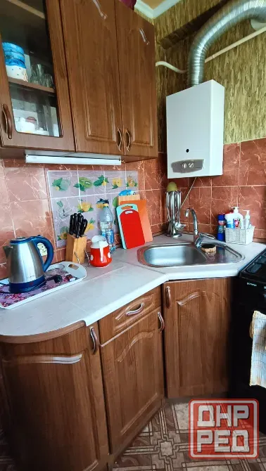 Продам 3х комн. 2/4, жилое состояние, ул. Антропова ост. Интернат Донецк - изображение 1