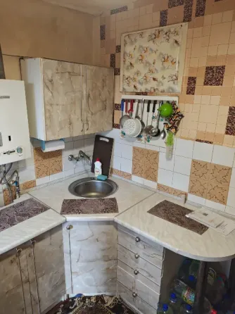 продам 3 к.кв.киевский р. вильнюс 4 мил. р.. Донецк