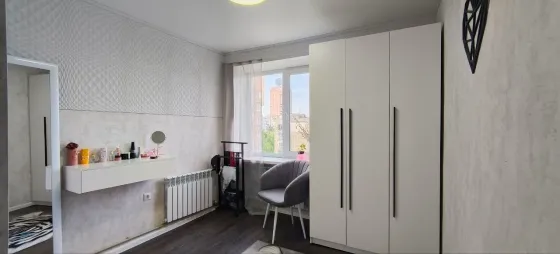 Продам 3х комн. квартиру в центре после ремонта Донецк