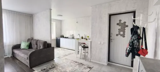 Продам 3х комн. квартиру в центре после ремонта Донецк