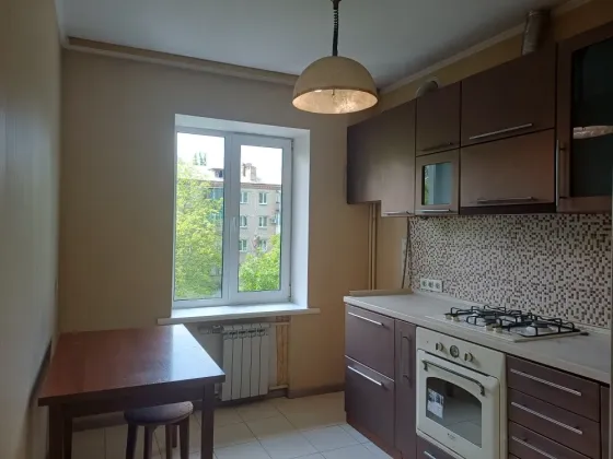 Продам 2-х комн. квартиру, пр. Красногвардейский Донецк