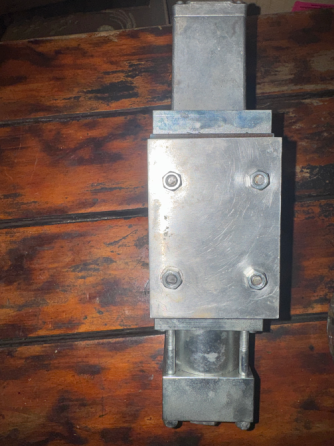 Сервоклапан moog b634-389c Донецк