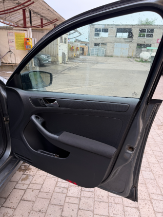 Volkswagen Jetta 2.0 AT, 2010, 210 000 км Донецк