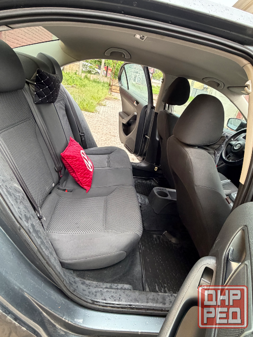 Volkswagen Jetta 2.0 AT, 2010, 210 000 км Донецк - изображение 7