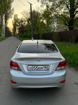Hyundai Solaris Енакиево
