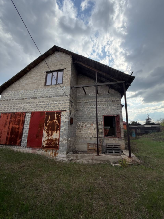 Продам дом и земельный участок Макеевка
