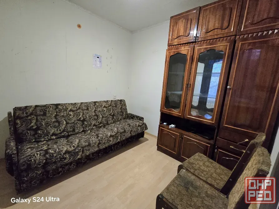4-комн. 76 м², 2/9 эт., кирпич, Текстильщик, напротив школы 88 Донецк - изображение 1