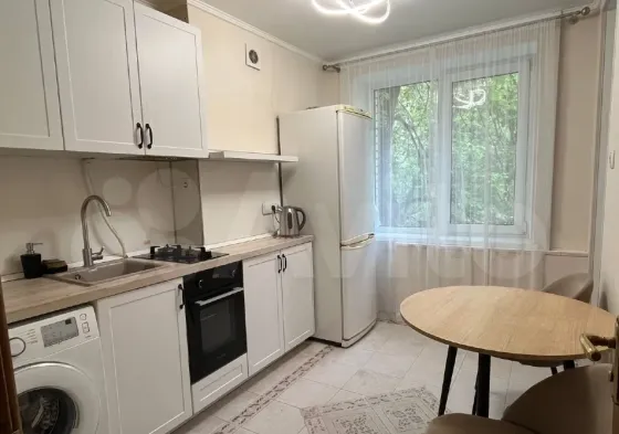Сдам 2 комнатную квартиру в Киевском районе Донецк