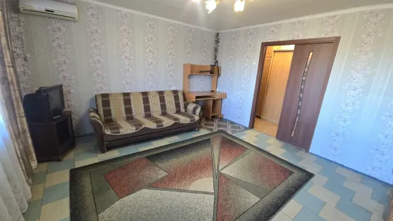 3-комн. 66 м², 6/9 эт., ул. Куприна 34, район Боссе, Ленинский район Донецк