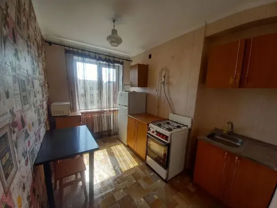 в продажу предлагается двухкомнатная квартира в микрорайоне курчатова. Мариуполь