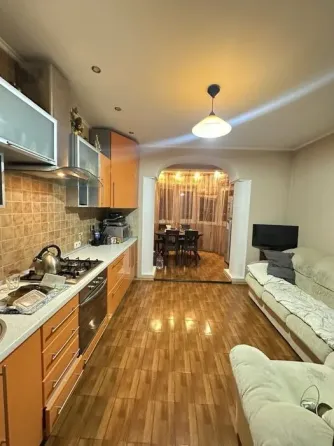 3-к квартира, 65 м2, 7/9 эт. Мариуполь