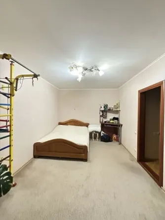 3-к квартира, 65 м2, 7/9 эт. Мариуполь