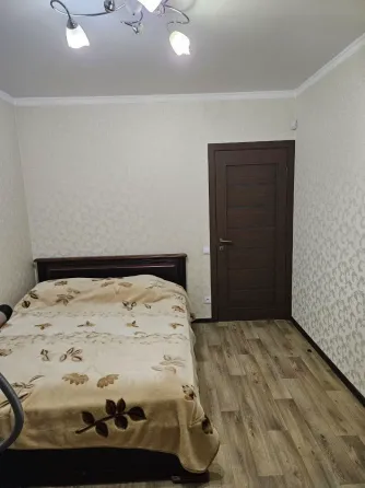 Продажа 4 комн. квартиры, Ул. Лазо (г. Макеевка,  м-н Восточный) Макеевка