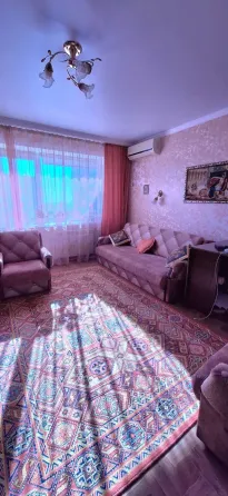 Продажа 3 комн. квартиры, м-н Солнечный, г. Макеевка (ориентир центр города, Красный рынок) Макеевка
