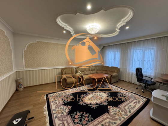 Продажа уютного , семейного Дома после ремонта , ранее никто не жил ! Документы готовы ! Донецк