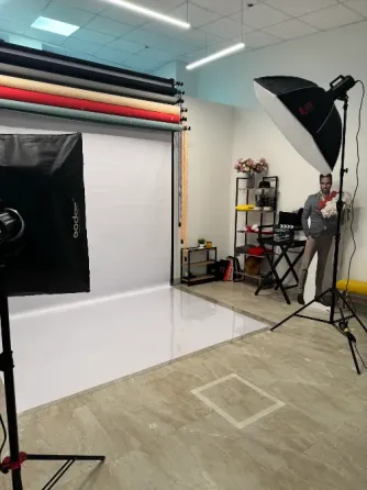 Фотостудия самообслуживания (автопортрета) "селфклик". Аренда фотостудии Донецк